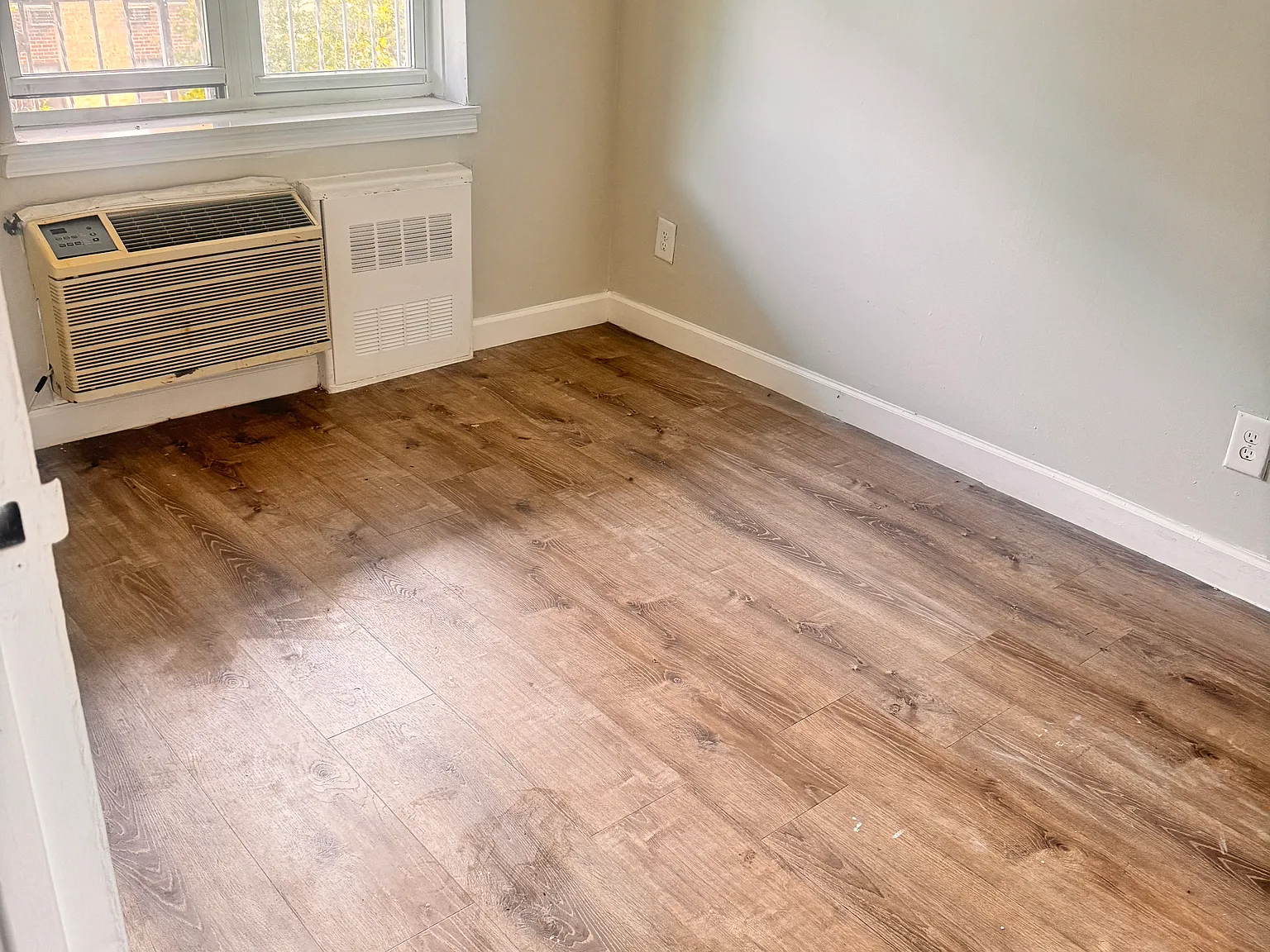 2 bed, 900 sqft, $2,950 — Photo 4