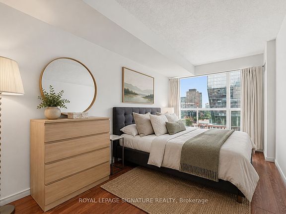 3rd image of 230 King St E #1223