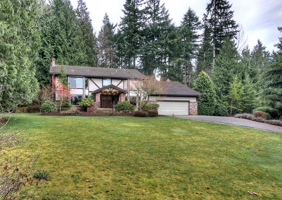 1st image of 1921 40th St SE