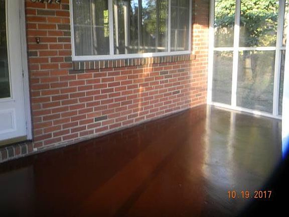 Screened Front Porch