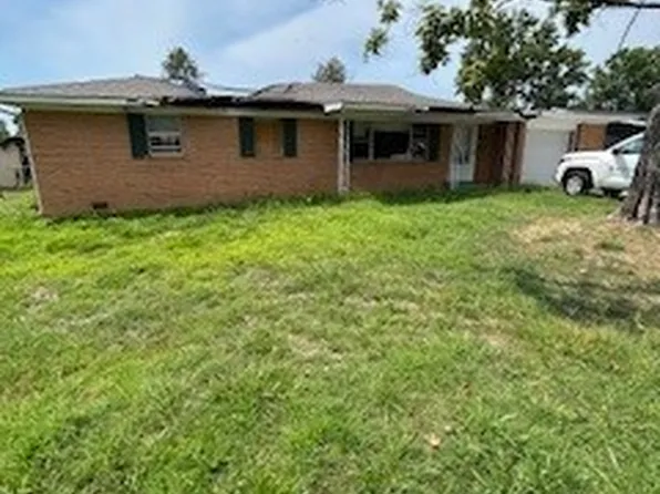 916 S 13th Pl, Rogers, AR 72758