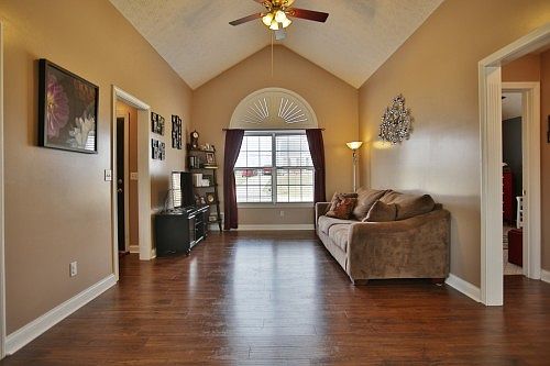 2nd image of 111 Illinois Way
