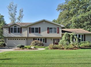 335 Blue Hill Ter, Wyckoff, NJ 07481