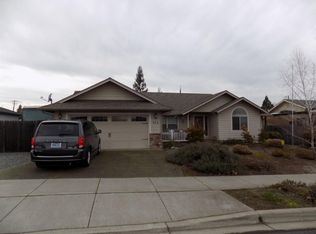 954 SW Harvest Dr, Grants Pass, OR 97527