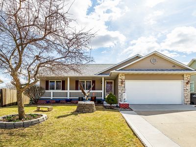 2511 Eagle Point Ct, Des Moines, IA, 50320