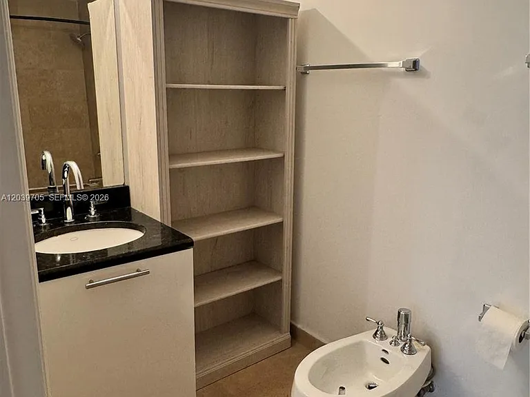 3339 Virginia St #105 — Photo 15
