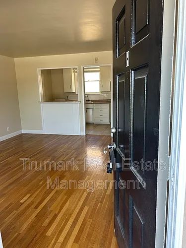1253 S Glendale Ave #H Photo 1