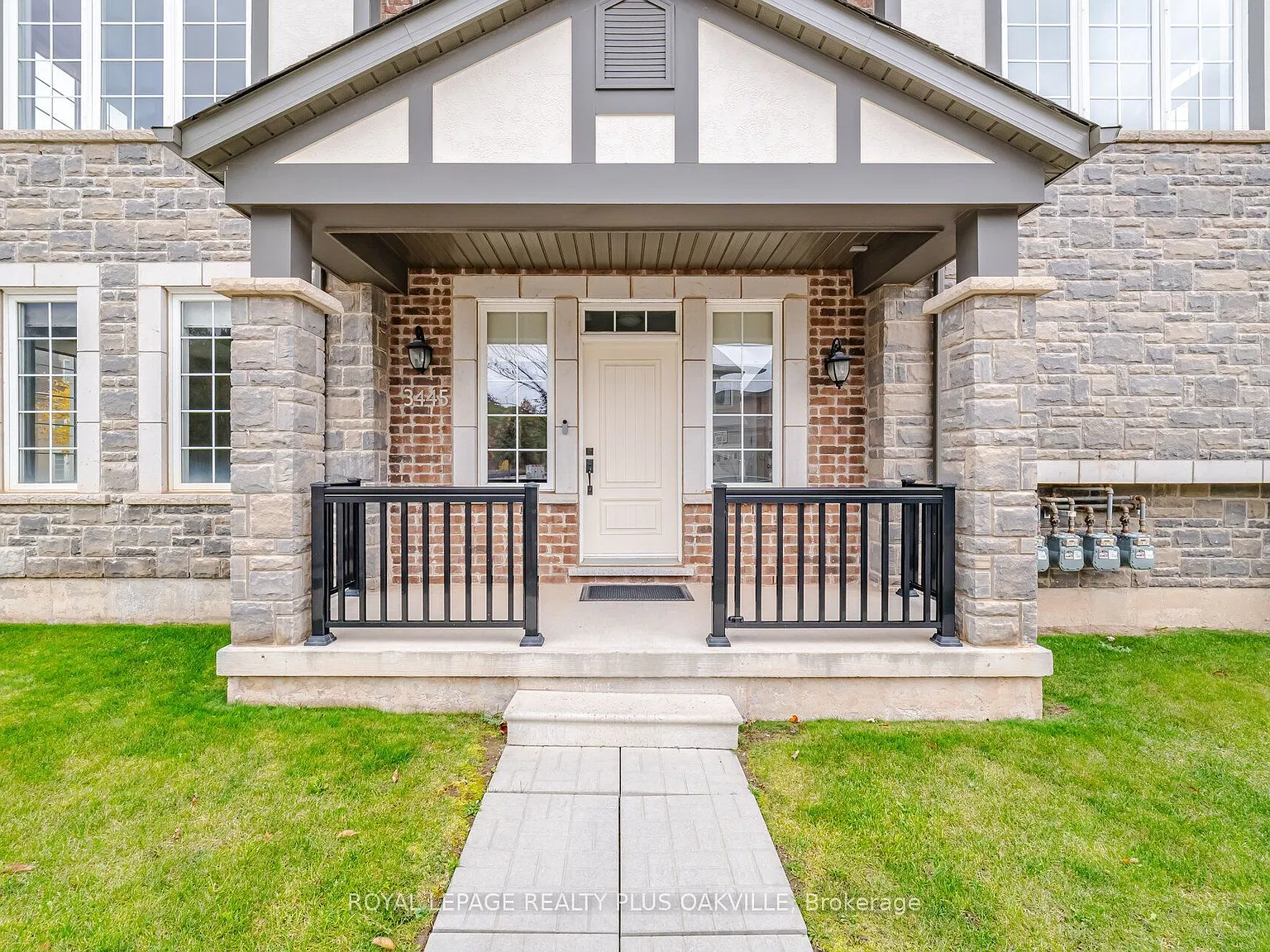 4 bed, $3,900 — Photo 3
