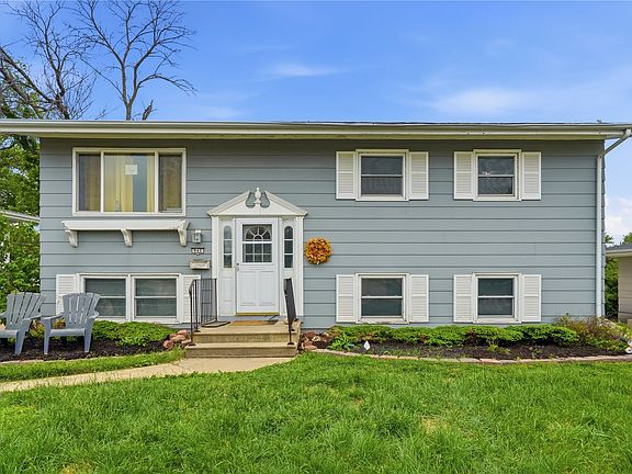 2nd image of 945 Westview Dr