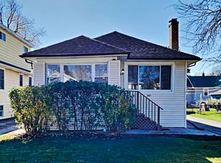 305 W School St, Villa Park, IL