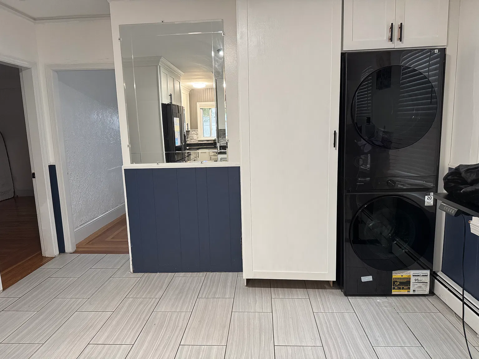 2 bed, 900 sqft, $2,000 — Photo 3