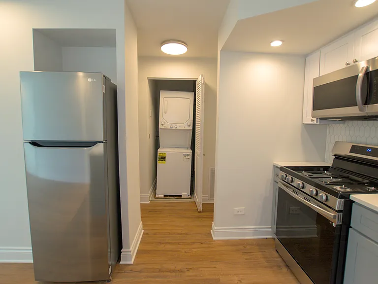 3143 S Halsted St #2F — Photo 6