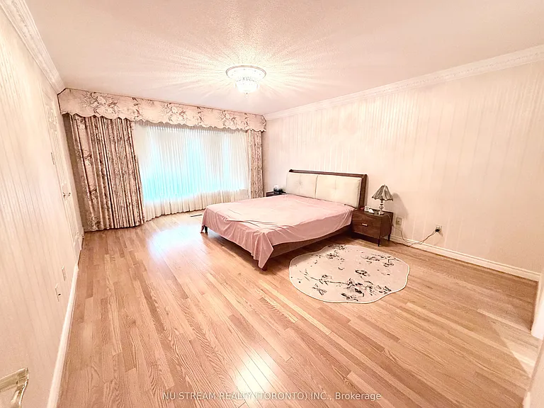 8 Roverdale Ct — Photo 9