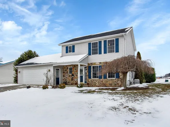 39 Hillcrest Dr, Biglerville, PA 17307