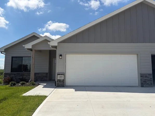 14805 Willow St, Bennington, NE 68007