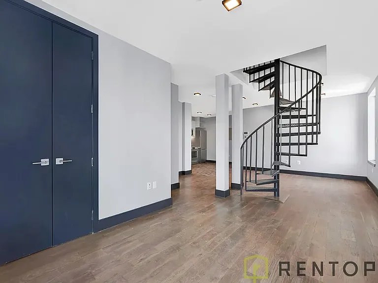 475 Grand St #4A — Photo 3