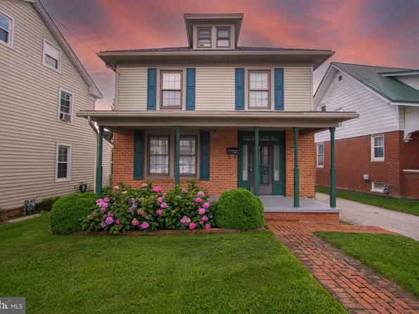 23 Ridge Ave, Hanover, PA 17331