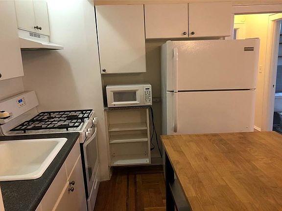 4th image of 41-42 42nd St #6O