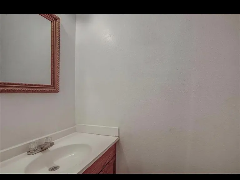 1312 Cartier Dr #A — Photo 4
