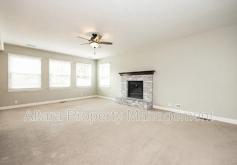 1825 Starstone Ct — Photo 9