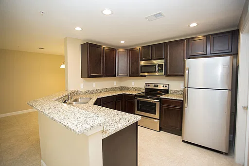 1702 Conservation Trl — Photo 3
