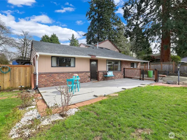 20604 4th Avenue S, Des Moines, WA 98198