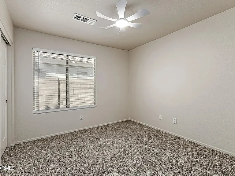 1145 E Windsor Dr — Photo 16