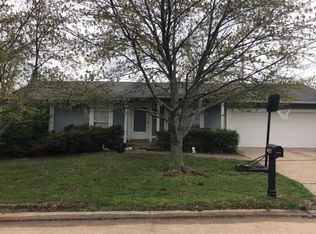 1346 White Hawk Dr, O'Fallon, MO