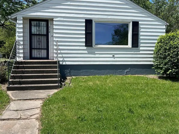 312 N Shelby St, Clarence, MO 63437