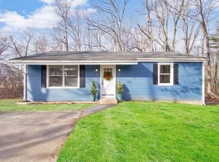 461 Mountain Rd, Holyoke, MA 01040