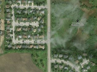127 S Fairlawn Ave, Mundelein, IL
