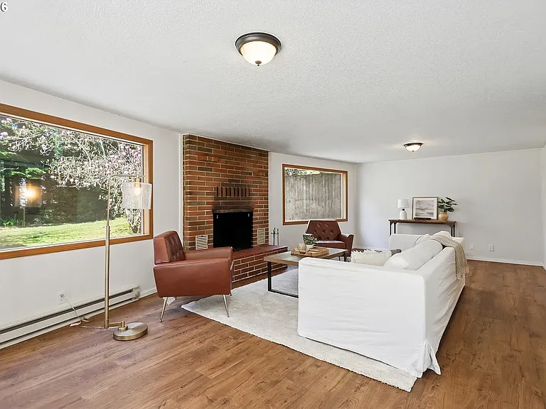 392 Baker Rd — Photo 4