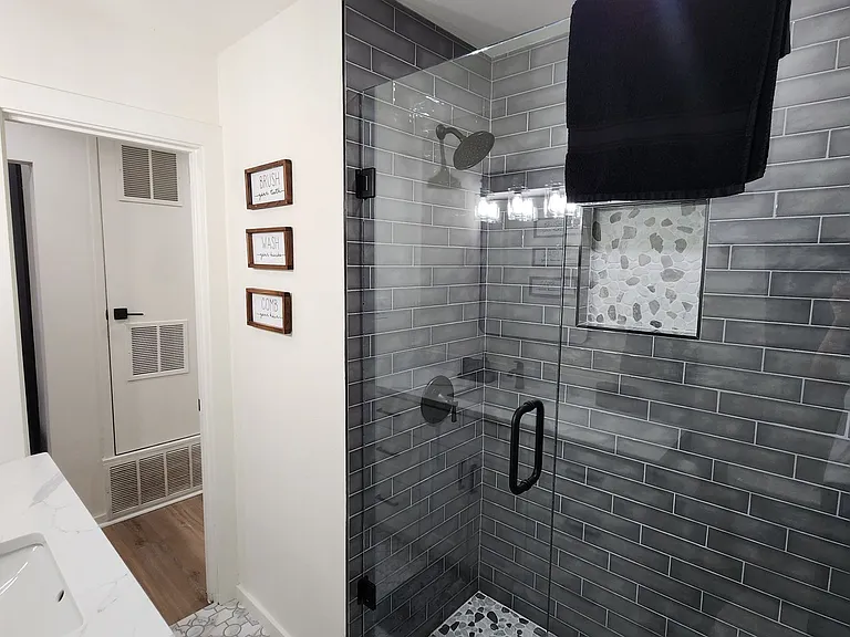 1911 David St — Photo 7