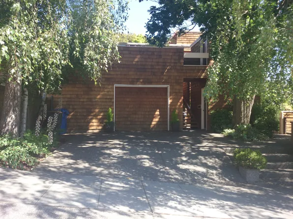 2312 W Crockett St #2312, Seattle, WA 98199