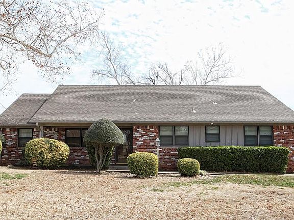 Full Brick, sprinkler system