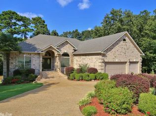 21 Norfork Dr, Maumelle, AR 72113
