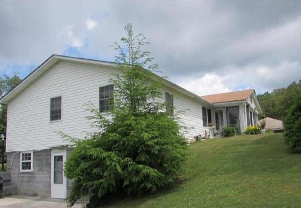 1st image of 336 Robert Phillips Dr