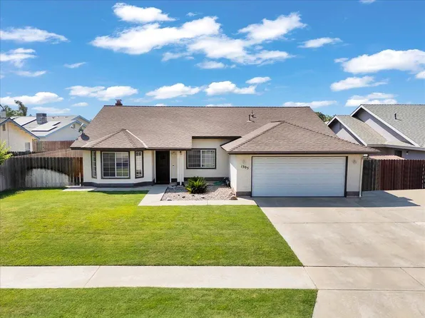 1395 Pine Drive, Lemoore, CA 93245