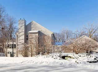 4610 Bayswater Rd, Shorewood, MN 55331