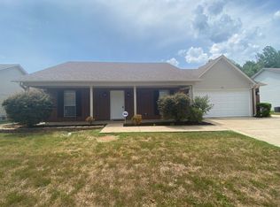 210 Hunters Run Dr, Haskell, AR 72015