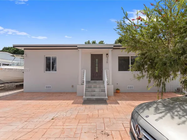 326 E 44th St, Hialeah, FL 33013