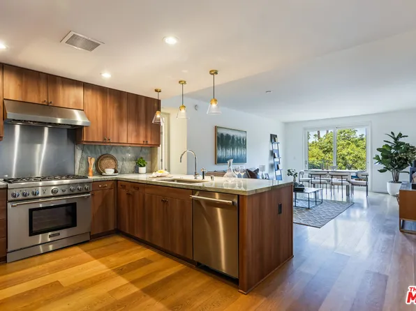 1705 Ocean Ave Unit 205, Santa Monica, CA 90401