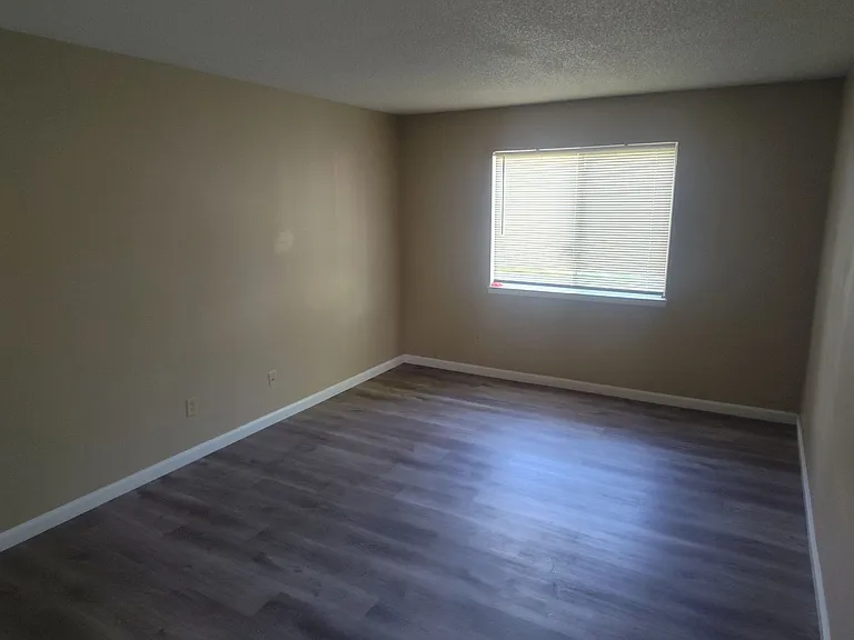 3414 S Eagle St #102 — Photo 12
