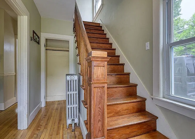 3 bed, 1.0 bath, 1278 sqft, $2,400 — Photo 3