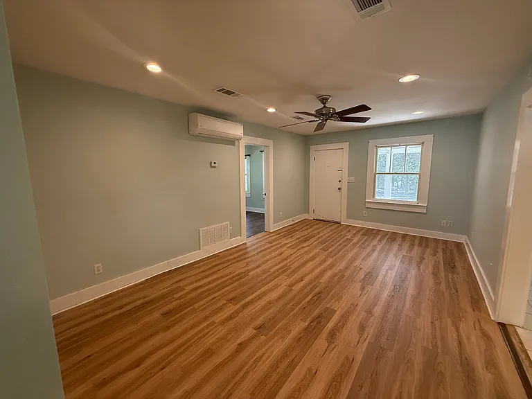 718 Bayou Blvd — Photo 2