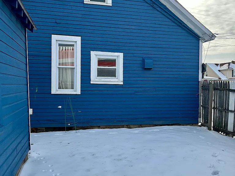 750 Prouty Ave #1 — Photo 25