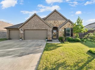 307 Acadia Ln, Forney, TX 75126