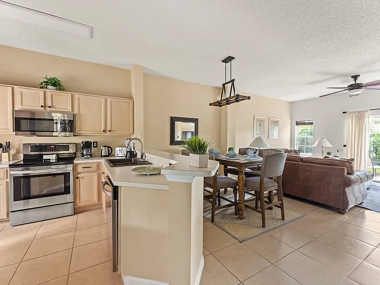 Sun Key Pl — Photo 3