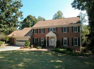 2183 Tillingham Ct, Dunwoody, GA 30338