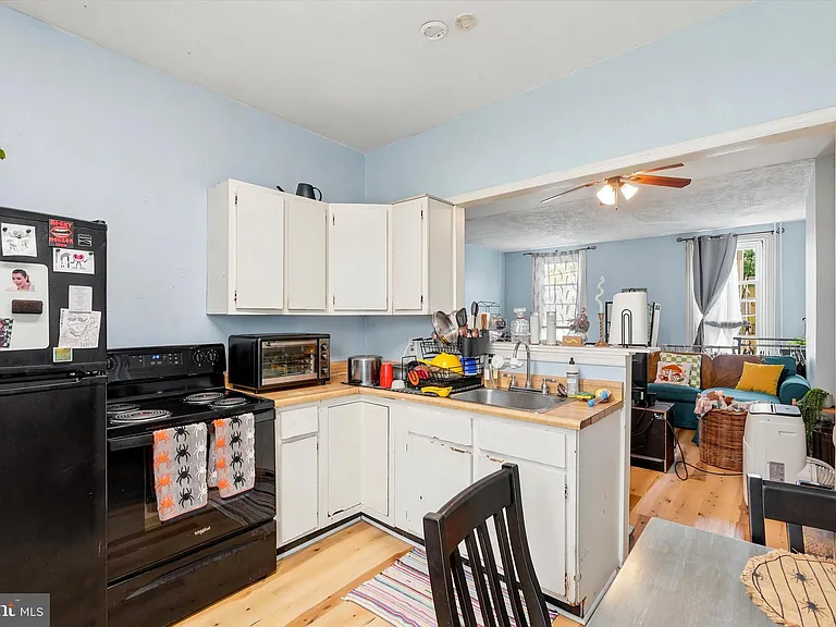 204 Ripka St #2 — Photo 6